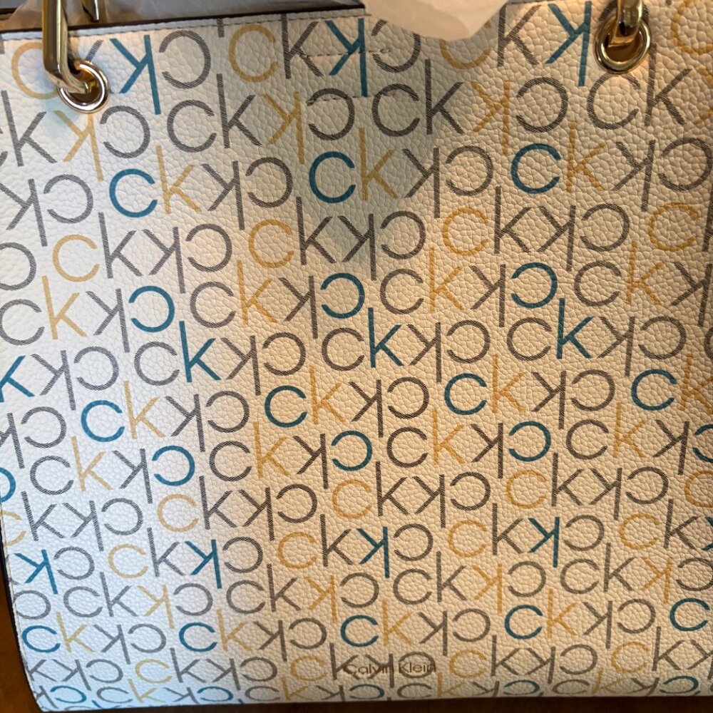 NWT Calvin Klein Renya Two-Toned Handle Tote/Shoulder Bag. - Picture 2 of 12